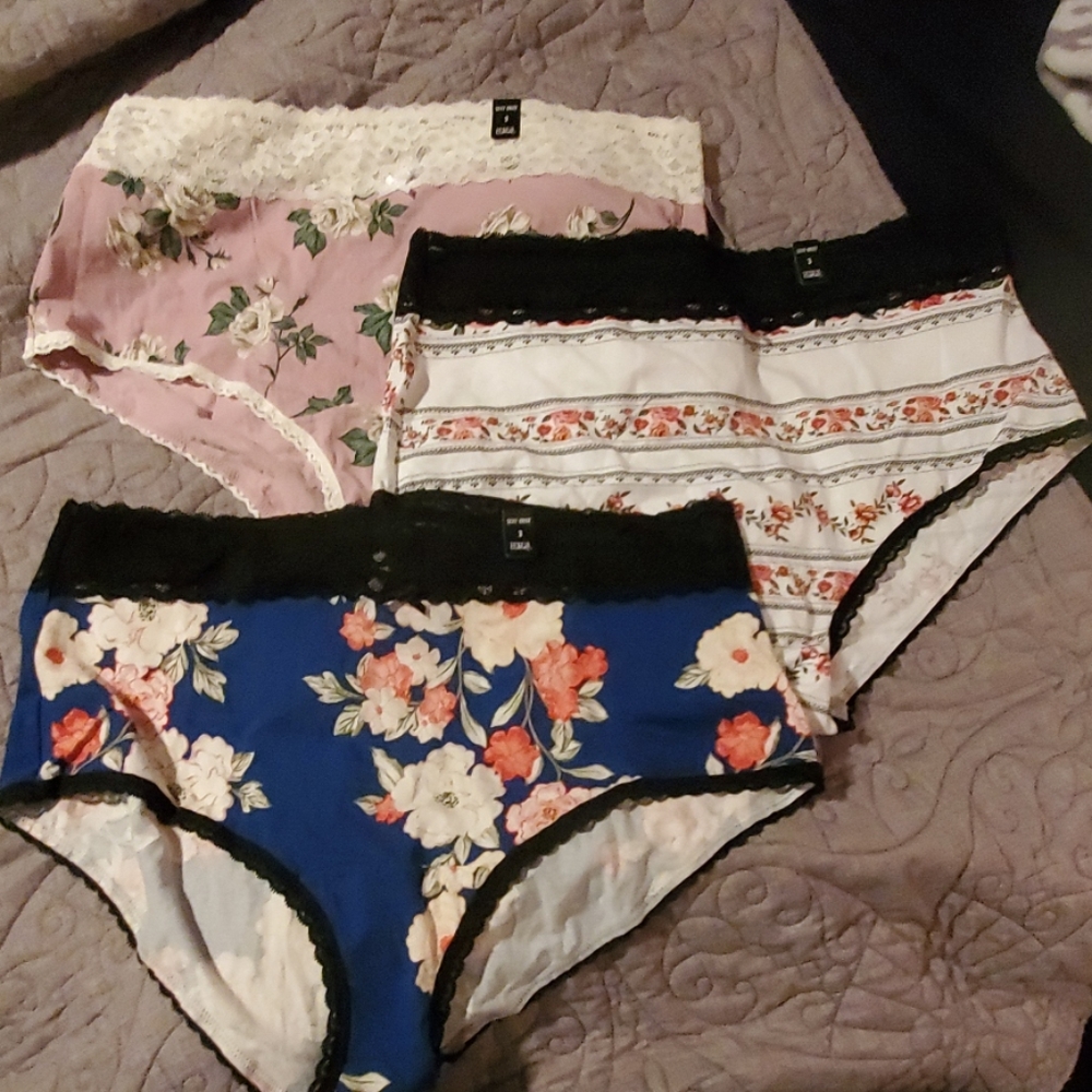 Torrid Panties set of 3, multicolored